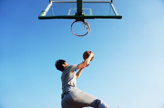 Agile Transformation Success Stories: Real-World Examples of Scrum, Kanban, and XP in Action – Share case studies of successful Agile transformations across different industries and methodologies.